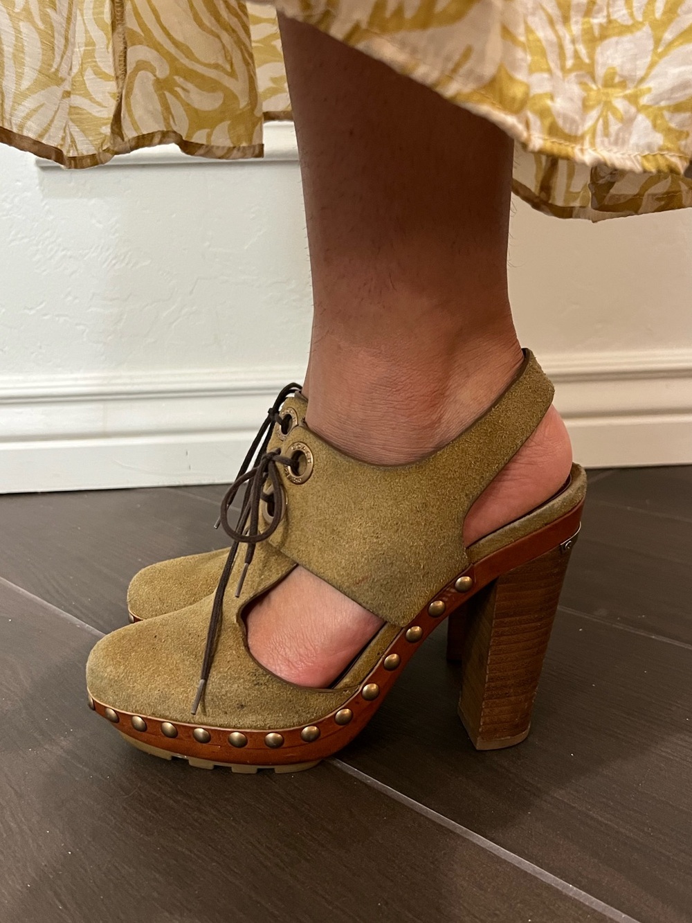 Coach Poppy Rena Suede Studded Platform Clog Heels Size 7.5